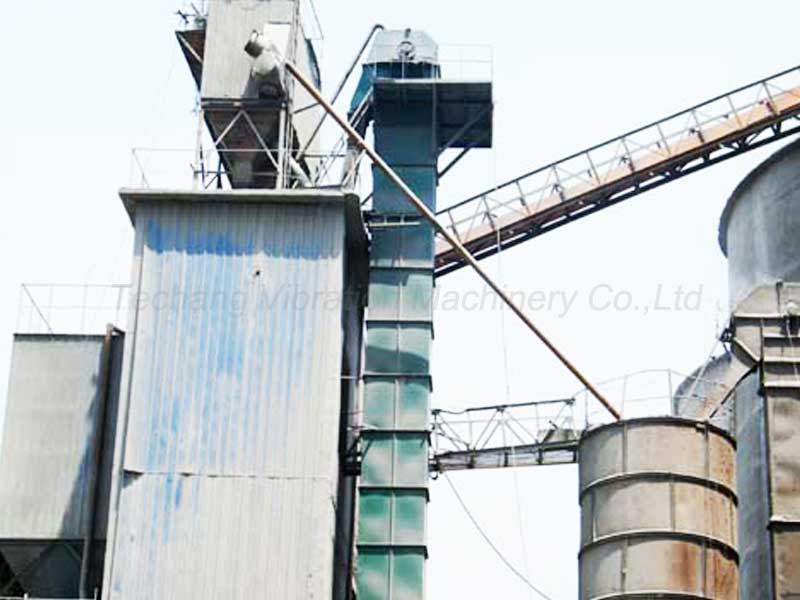 Plate chain bucket elevator