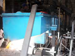 Linear vibrating screen installation site